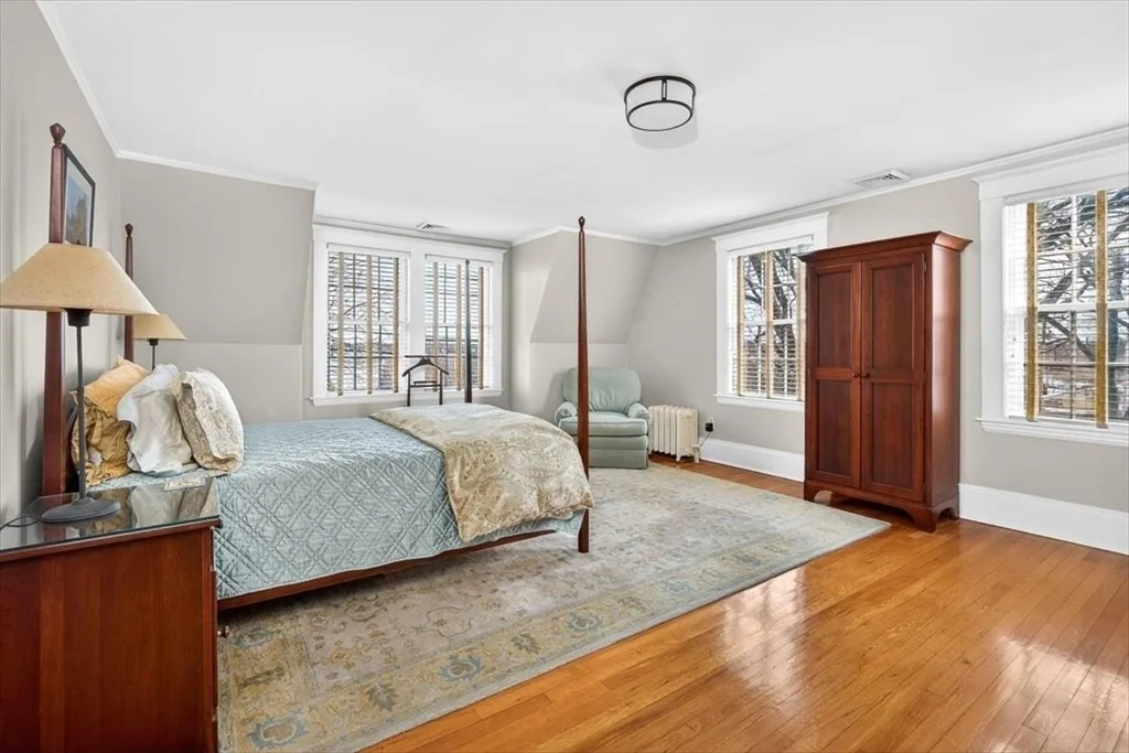 Photo of 142 Otis St