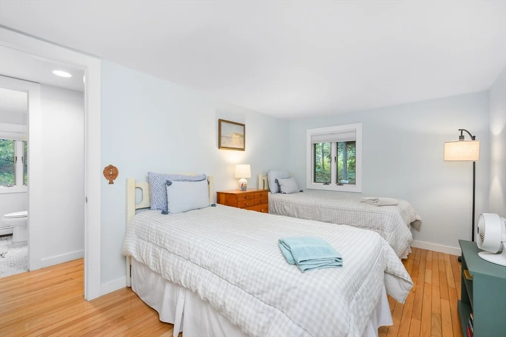 Photo of 80 4th St