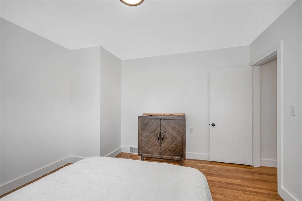 Photo of 71 Pond St