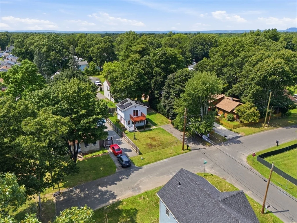 Photo of 128 Newfield Rd
