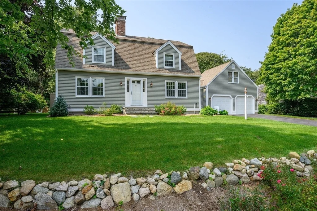 Photo of 17 Cedar Point Cir