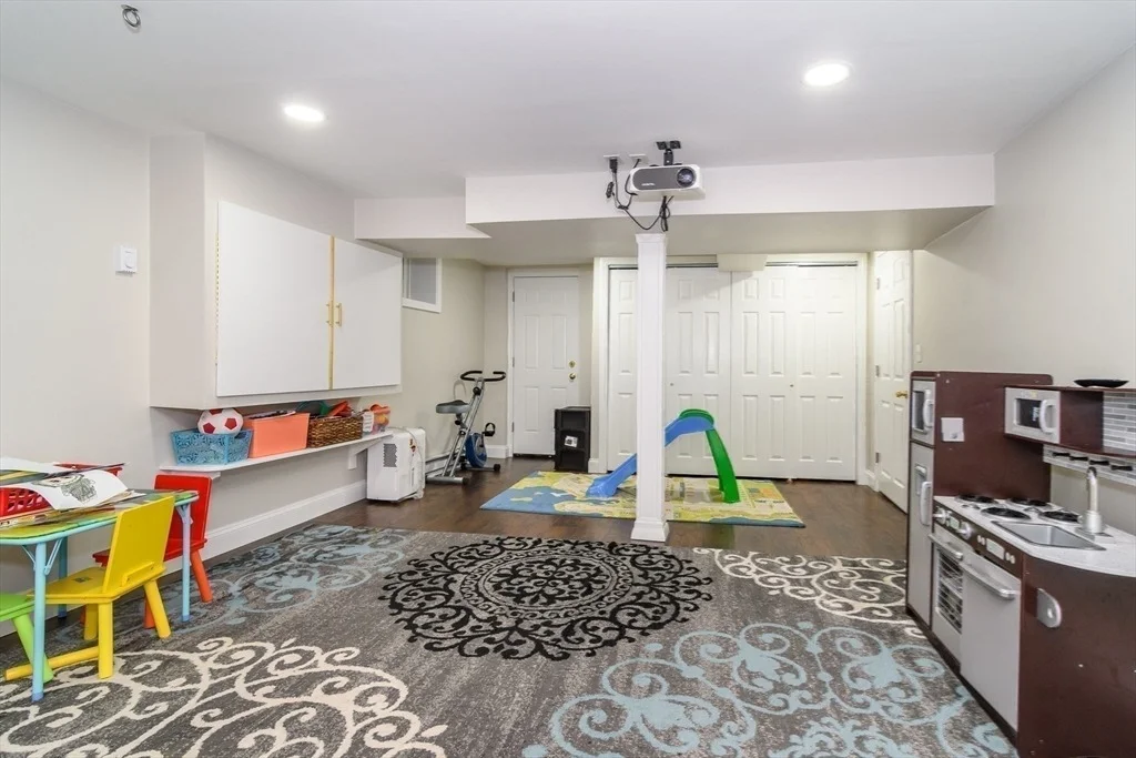 Photo of 21 Nimitz Cir