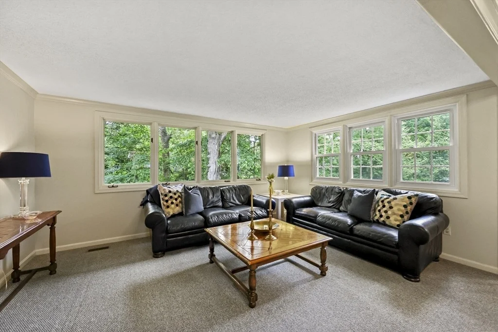 Photo of 92 Morningside Dr