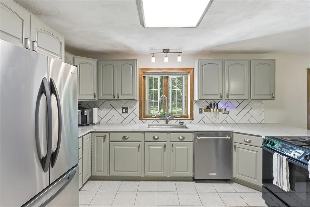 Photo of 649 Concord Rd