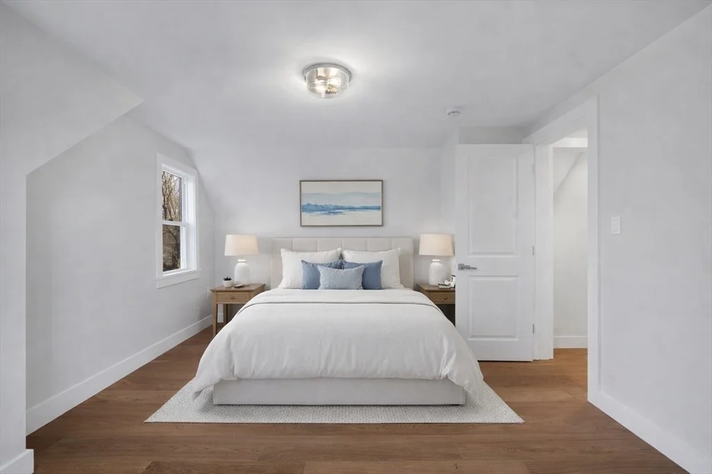 Photo of 38 Conlyn Ave