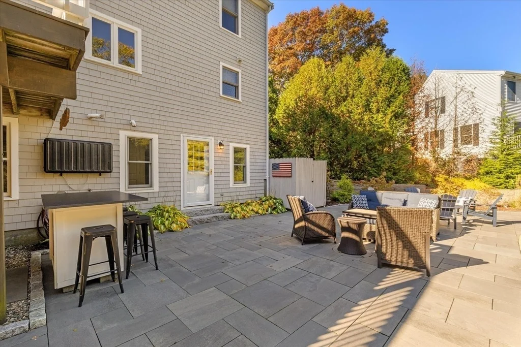 Photo of 40 Waterfield Rd
