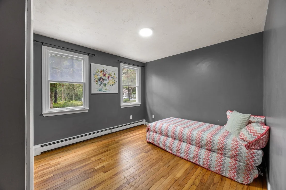 Photo of 2 Sharon Ln