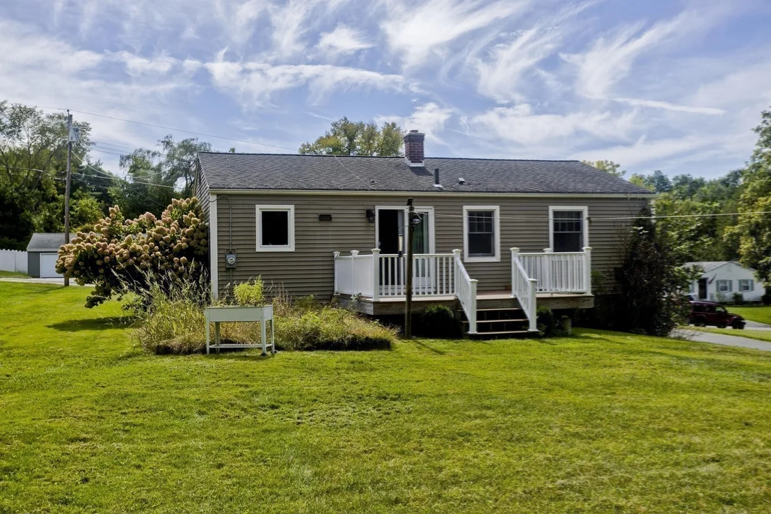 Photo of 14 Echo Valley Dr