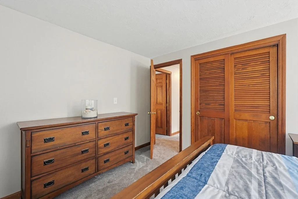 Photo of 37 Roberta Avenue