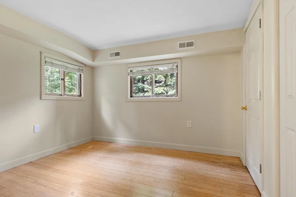 Photo of 42 Fuller Ave