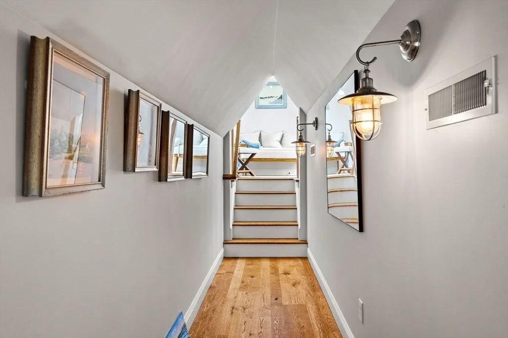 Photo of 2 Riverview Hill