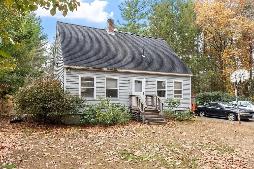 Photo of 321 Doe Valley Rd
