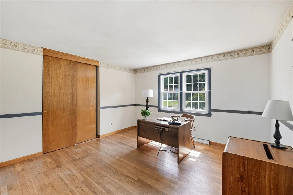 Photo of 89 Meadowbrook Rd