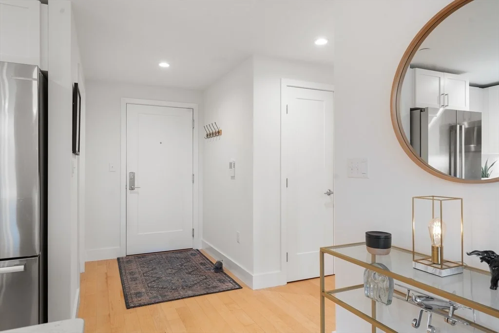 Photo of Unit 302 at 7 Beech Street
