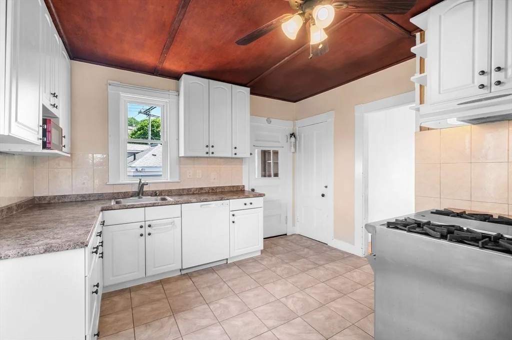 Photo of 32 Puritan Road