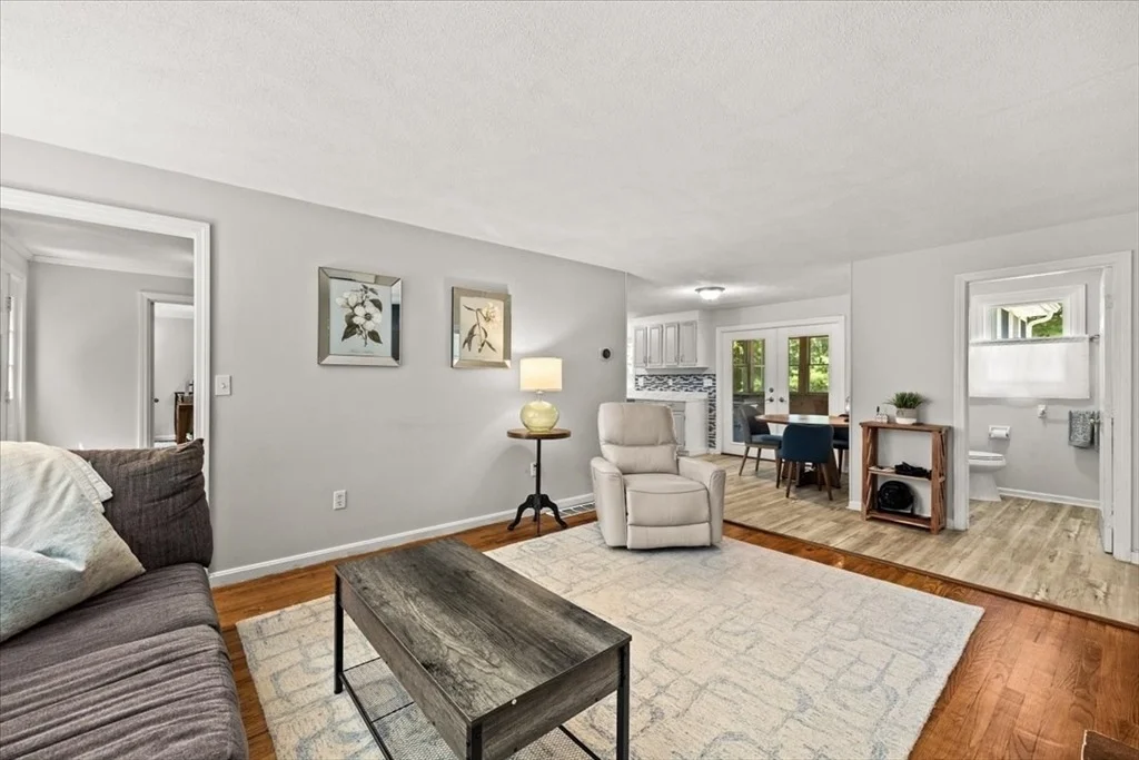 Photo of 74 Lakeview Rd