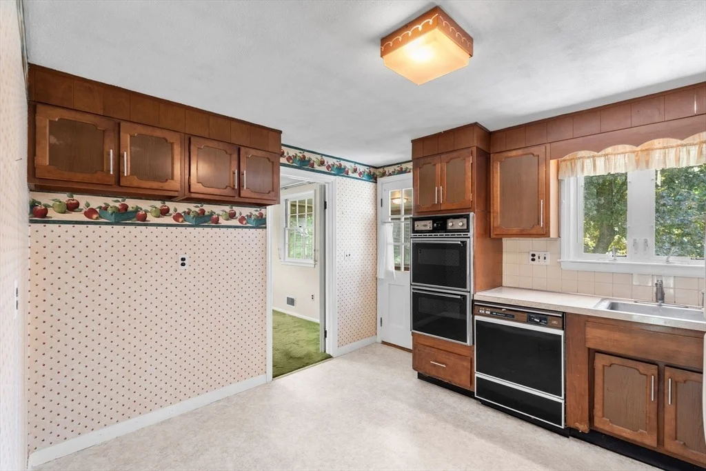 Photo of 348 Belknap