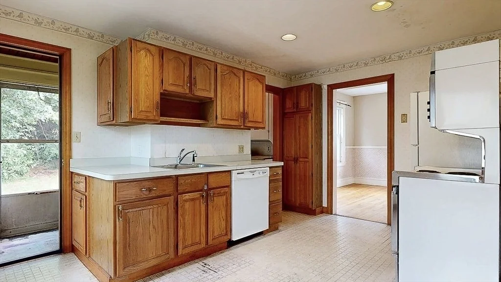 Photo of 120 Hillcroft Ave