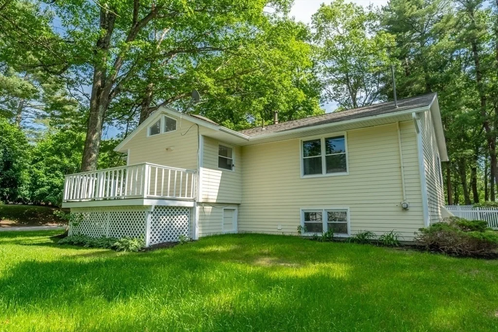 Photo of 41 Pine Ridge Dr