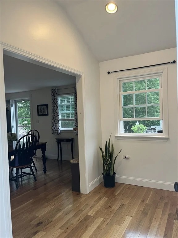 Photo of 4 Robin Rd