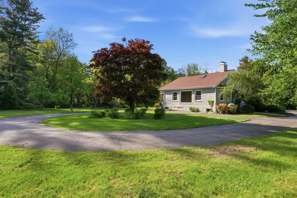 Photo of 106 Bolton Rd