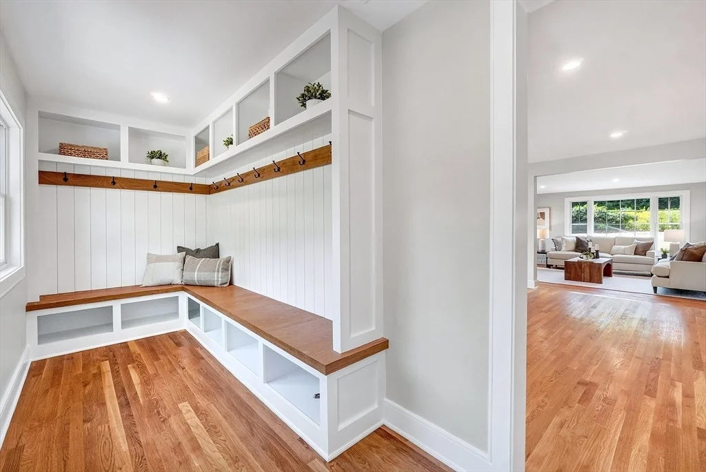 Photo of 28 Fieldstone Dr