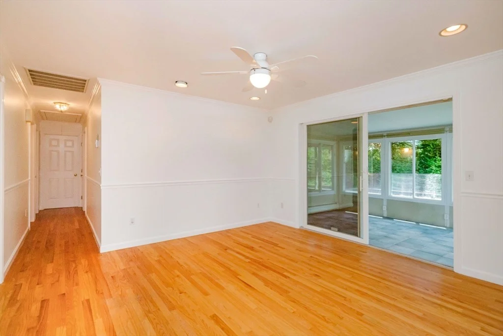 Photo of 275 Summer St