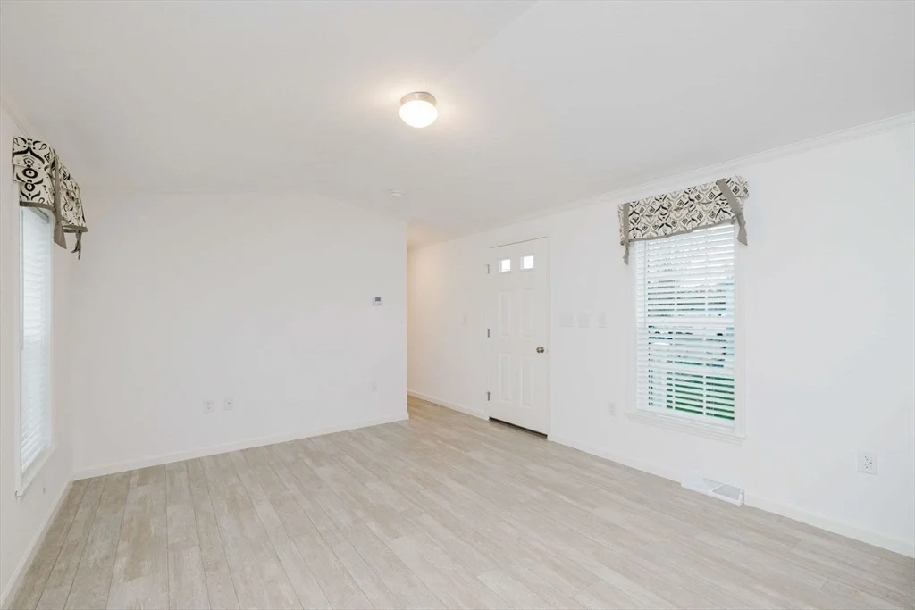 Photo of 80 Bally Dr
