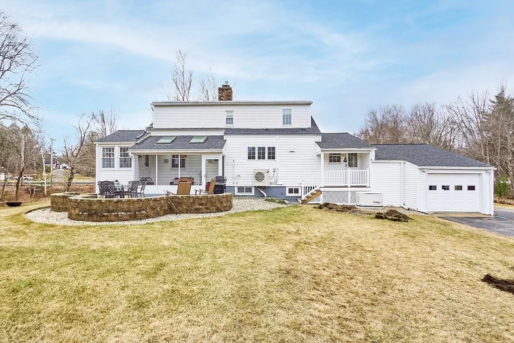 Photo of 81 State Rd W