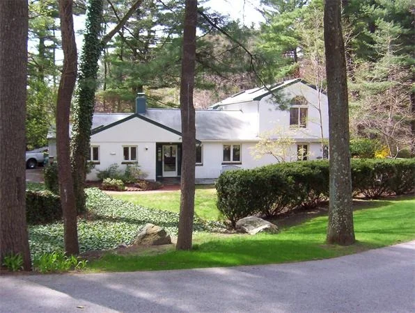 Photo of 160 Worcester Ln.