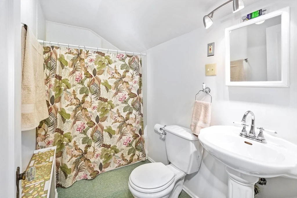 Photo of 34 Randolph Road