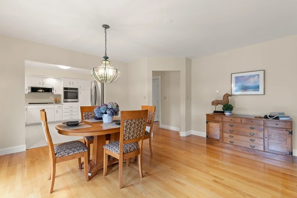 Photo of 323 Robert Rd