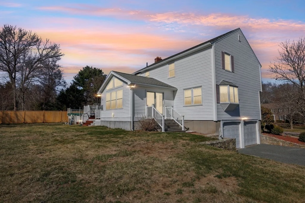 Photo of 6 Waterview Dr