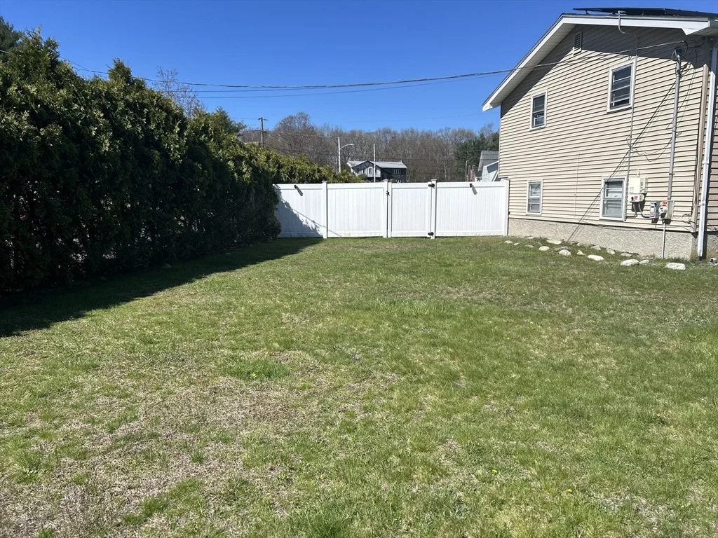 Photo of 1 Eisenhower Dr