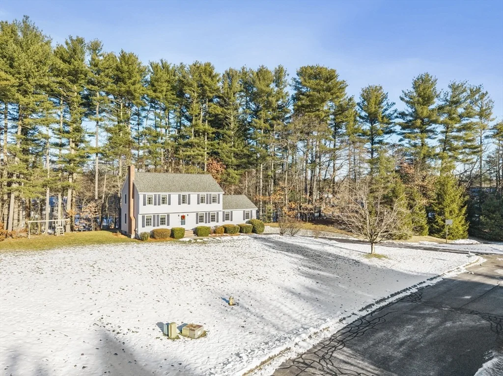 Photo of 4 Michaels Dr