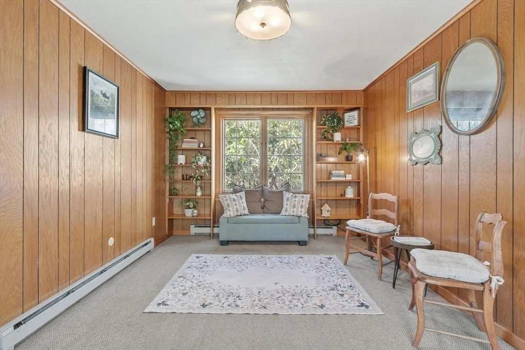 Photo of 40 Ivy Dr