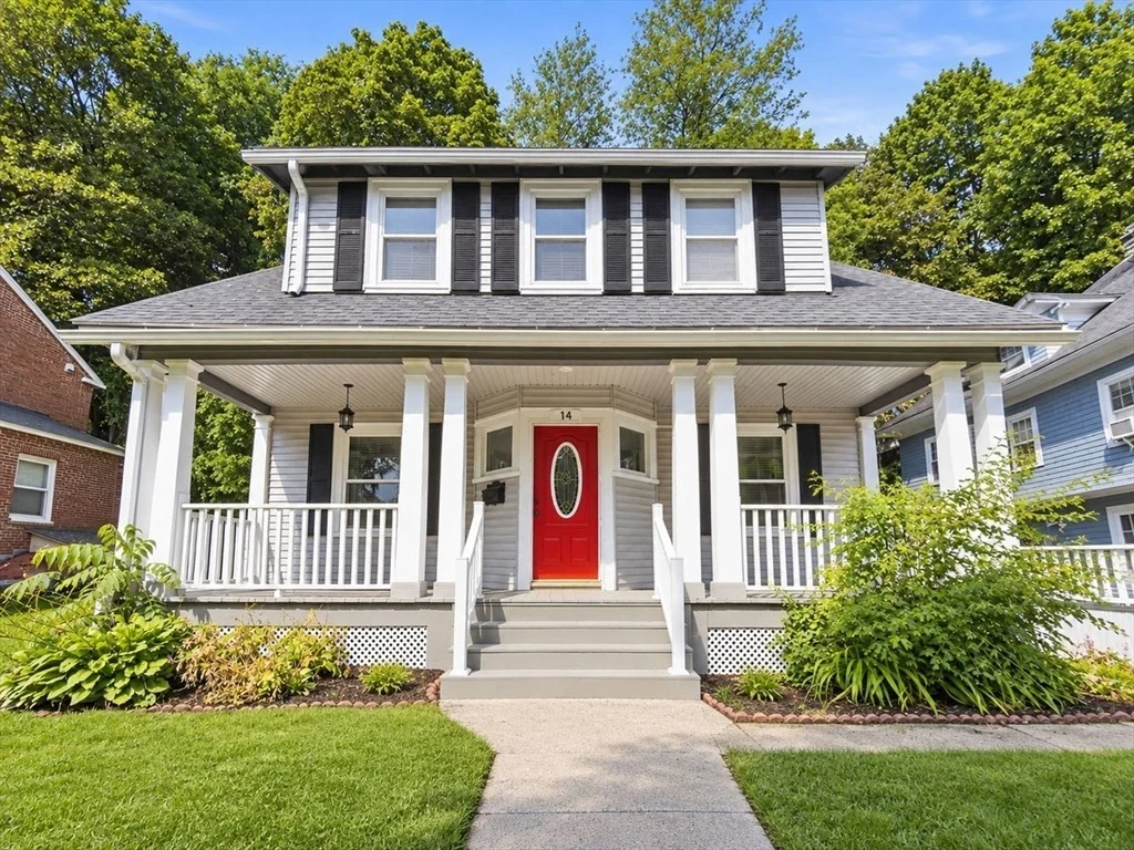 Photo of 14 Saint Elmo Rd