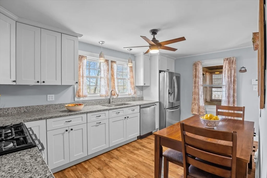 Photo of 535 High St