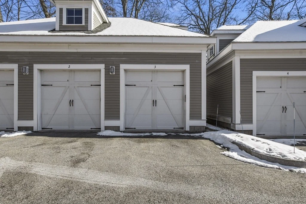 Photo of Unit 1010 at 39 Taylor Drive