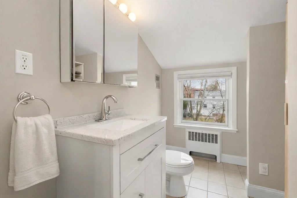 Photo of 52 Ivan St