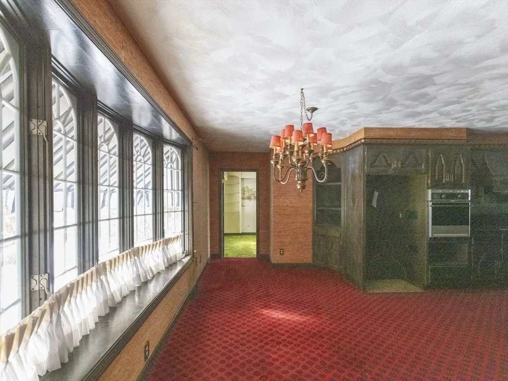 Photo of 233 Annette Ave