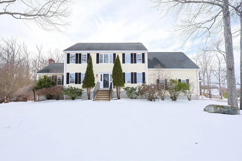 Photo of 8 Empire Dr