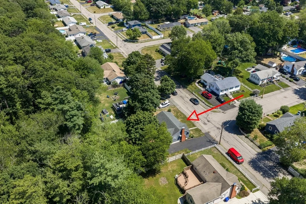 Photo of 38 Roseen Rd