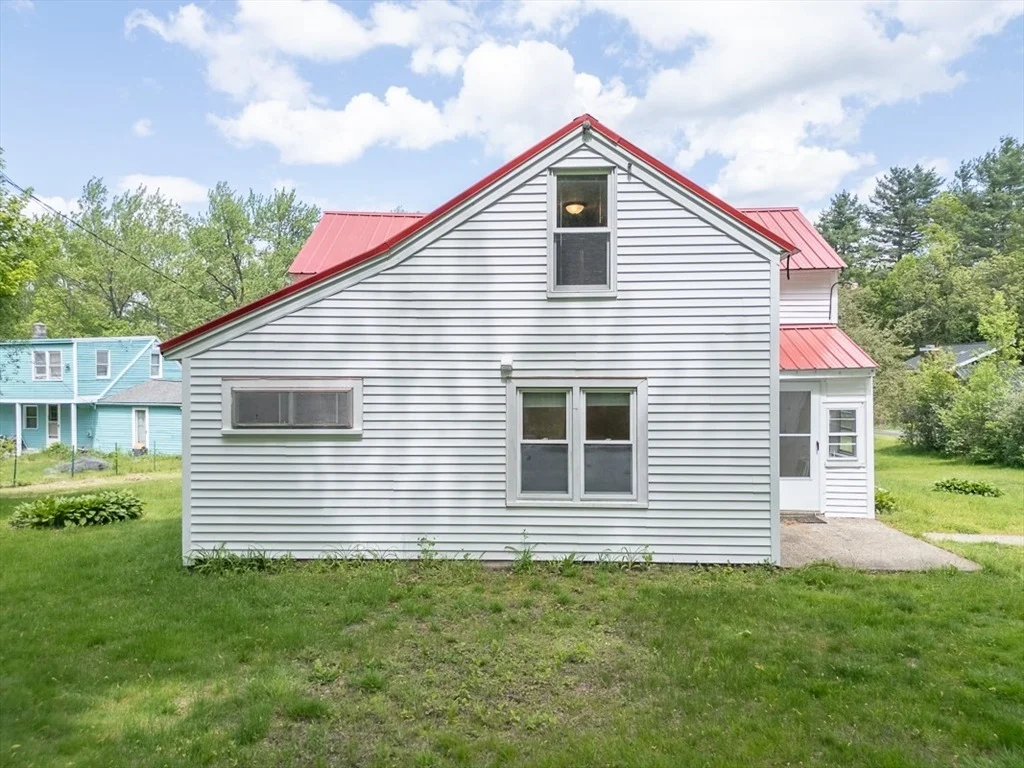 Photo of 92 Squannacook Rd