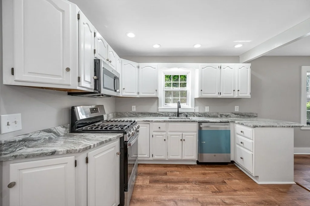 Photo of 15 Junior Avenue