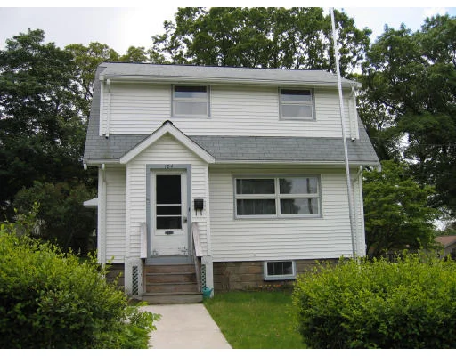 Photo of 104 Bickford Rd.