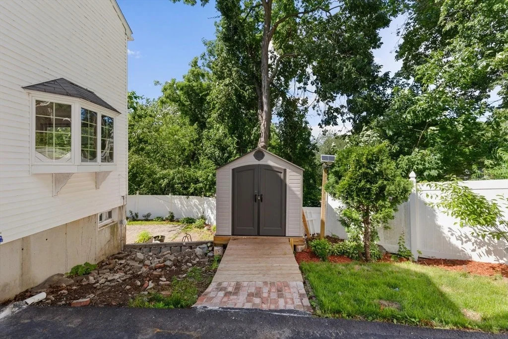 Photo of 70 Crescent Lane