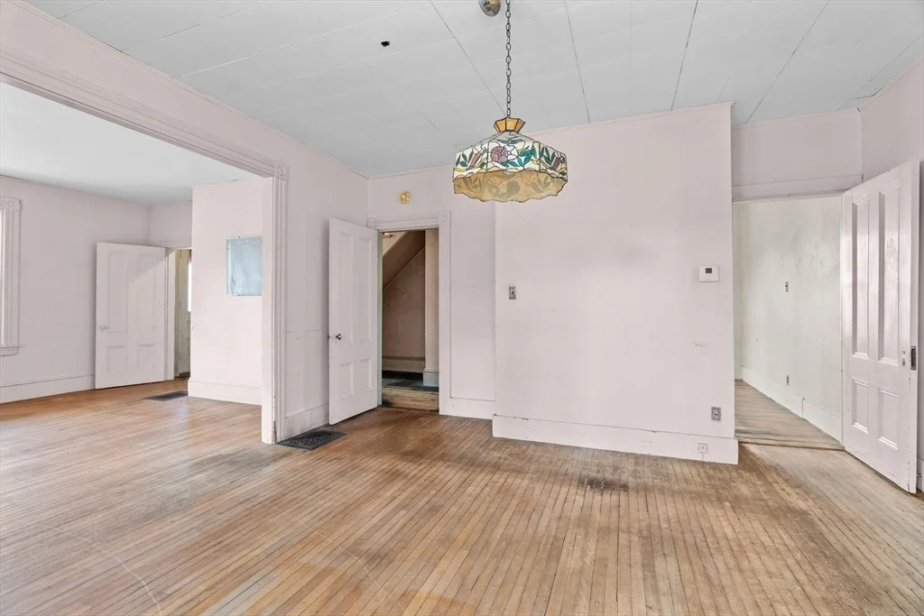 Photo of 367 Elm Street
