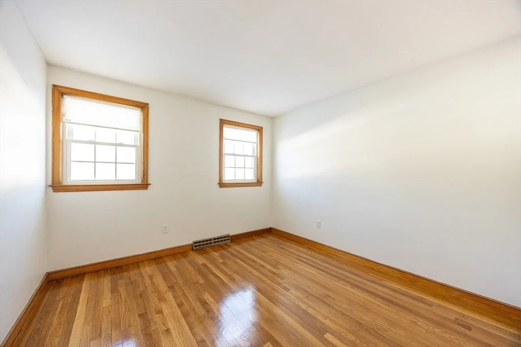 Photo of 47 Trowbridge Cir
