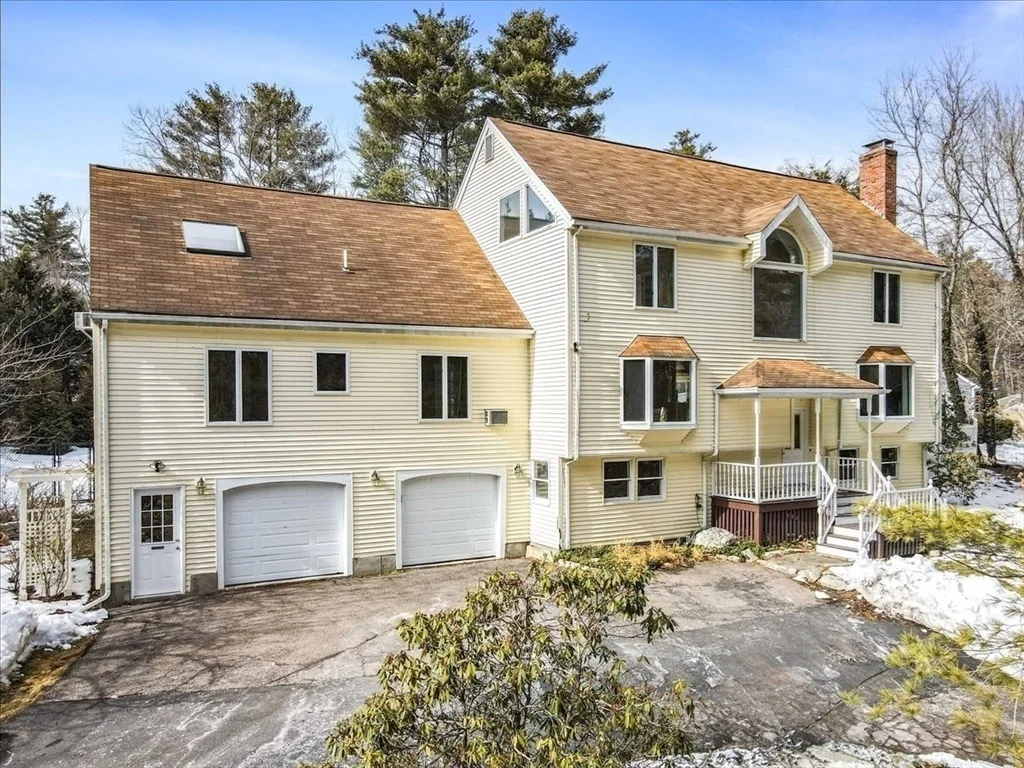 Photo of 62 Needham St